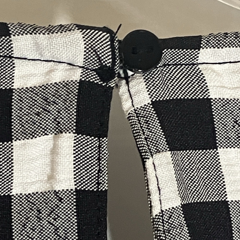 H&M DIVIDED Top Womens Medium Black White Gingham Ruffle Crop Blouse Cottage M - Picture 13 of 16